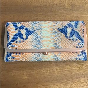 Hobo Lauren Wallet in Adobe Snake